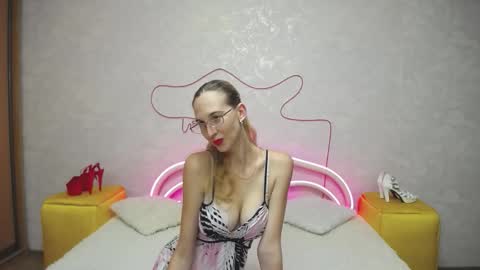 Klary online show from October 5, 6:12 am