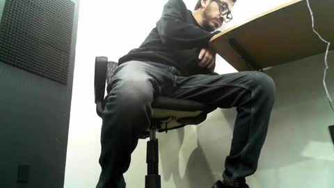 Jeremyz online show from December 26, 7:05 pm