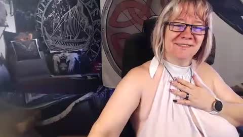 Michelle online show from September 17, 6:37 am