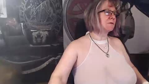 Snapshot of kleiner_teufel chatting on March 5, 7:10 pm Michelle online show from March 5, 7:10 pm