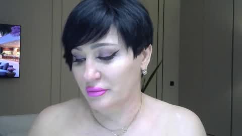 kleo901854860422 online show from May 11, 9:01 pm