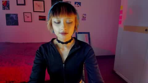 Snapshot of kleo_o chatting on September 12, 9:04 pm Kleo online show from September 12, 9:04 pm
