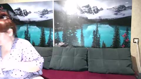 Kleosnow online show from December 1, 9:03 am