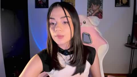 Snapshot of kleth_blue chatting on August 10, 1:20 am mariana online show from August 10, 1:20 am