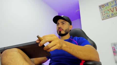 Snapshot of klinsmannwalton chatting on February 18, 10:55 am klinsmannwalton online show from February 18, 10:55 am