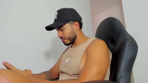 Snapshot of klinsmannwalton chatting on March 15, 11:49 am klinsmannwalton online show from March 15, 11:49 am