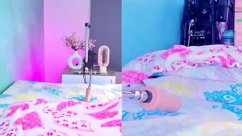 Snapshot of kloe_campbell chatting on March 11, 11:05 am kloe_campbell online show from March 11, 11:05 am