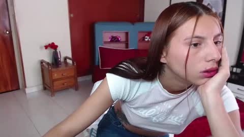 Kloe deker online show from January 13, 2:00 pm