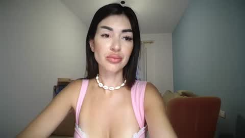 Snapshot of klover_kissu chatting on September 19, 4:40 pm Klover online show from September 19, 4:40 pm