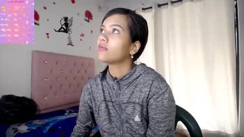 Snapshot of kloy_sech chatting on February 28, 1:47 pm Valen online show from February 28, 1:47 pm