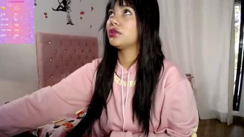 Snapshot of kloy_sech chatting on December 2, 11:48 am Valen online show from December 2, 11:48 am