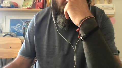 Snapshot of knicker76 chatting on August 6, 9:44 am knicker76 online show from August 6, 9:44 am