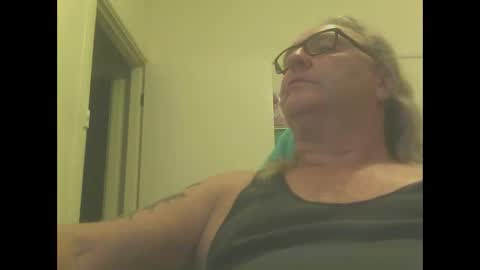 knobout online show from January 29, 9:33 am