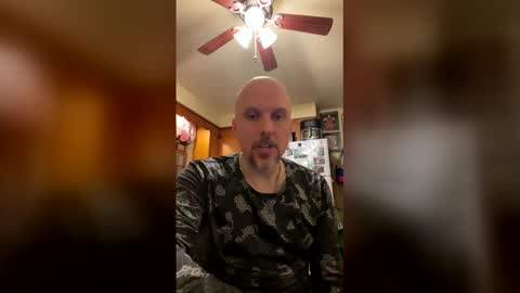 Snapshot of knotdaddy1983 chatting on March 28, 5:40 am knotdaddy1983 online show from March 28, 5:40 am