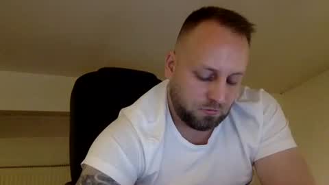 hugo online show from December 21, 12:40 am