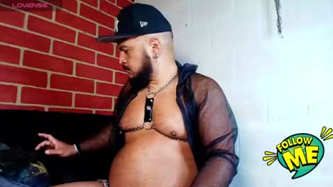 Snapshot of kobby_ebony chatting on July 19, 10:41 am kobby_ebony online show from July 19, 10:41 am