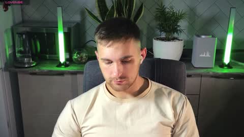 Sweet boy online show from December 30, 12:00 am