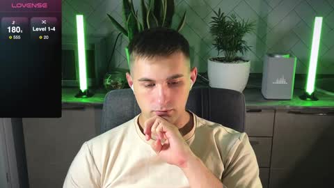 Sweet boy online show from December 30, 1:47 pm