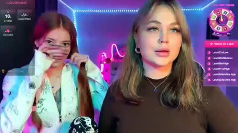 Snapshot of kokokolla chatting on November 12, 6:52 pm Mia online show from November 12, 6:52 pm