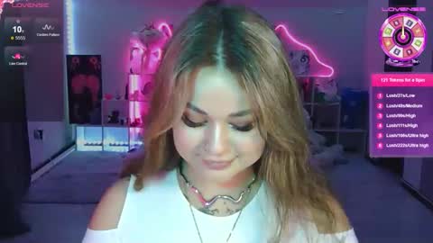 Snapshot of kokokolla chatting on November 15, 6:59 pm Mia online show from November 15, 6:59 pm