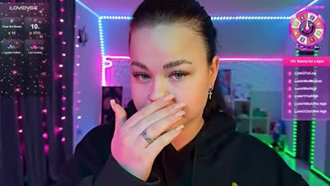 Snapshot of kokokolla chatting on February 14, 12:18 am Mia online show from February 14, 12:18 am