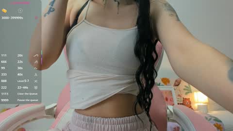 Snapshot of komydoll chatting on November 9, 10:41 pm kamydoll online show from November 9, 10:41 pm