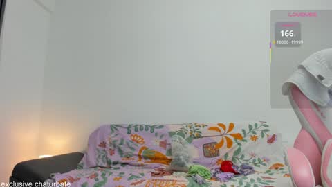 Snapshot of komydoll chatting on November 19, 10:43 pm kamydoll online show from November 19, 10:43 pm