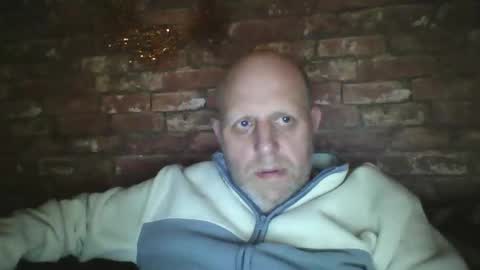 Neil online show from December 24, 9:33 pm