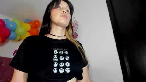 Snapshot of konie_brn21 chatting on March 25, 11:33 pm konie Diaz online show from March 25, 11:33 pm