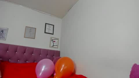 konie Diaz online show from February 4, 4:08 pm