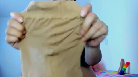 konie Diaz online show from February 7, 3:05 pm