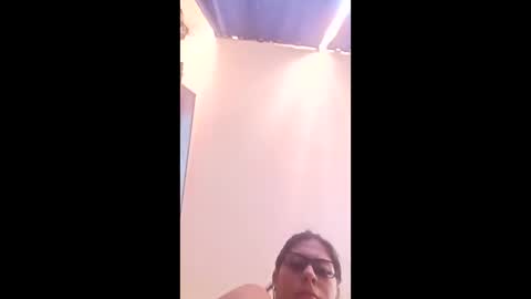 Snapshot of konnyydesire chatting on March 11, 6:36 pm Konny and Laila online show from March 11, 6:36 pm