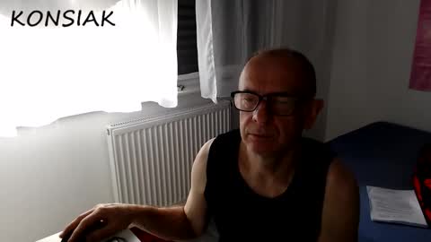 Komsiak online show from October 12, 8:13 am