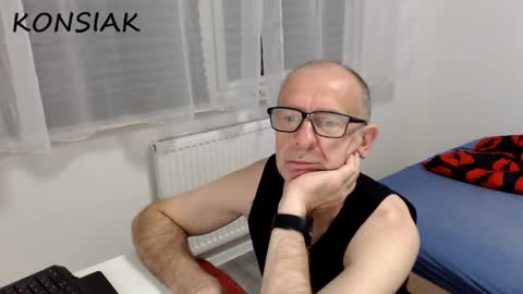 Komsiak online show from October 14, 8:42 pm