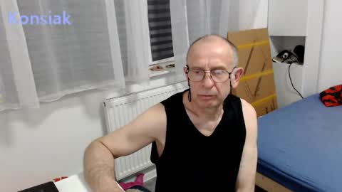 Komsiak online show from May 20, 7:09 pm