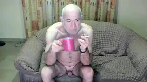 Snapshot of konstantin1970 chatting on February 15, 6:21 am konstantin1970 online show from February 15, 6:21 am