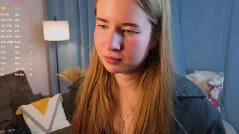 Snapshot of koolyquiser chatting on November 19, 2:39 pm Jenna online show from November 19, 2:39 pm