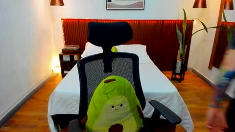 Snapshot of kora_shadow chatting on March 4, 9:21 pm Kora Shadow online show from March 4, 9:21 pm