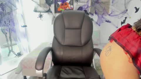 Koraline online show from October 31, 9:05 pm