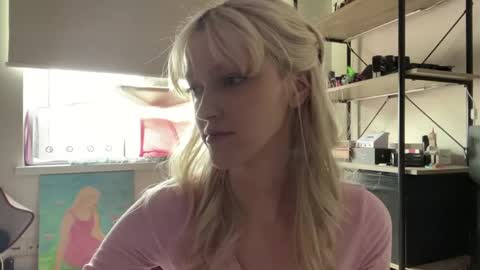 Snapshot of kortneyhiedeman chatting on June 4, 2:45 pm Ariela online show from June 4, 2:45 pm