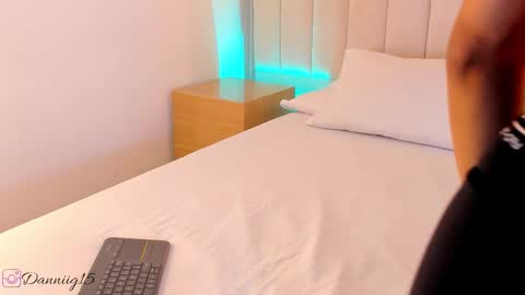 K O S M I C online show from January 14, 1:50 pm