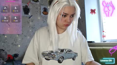 Snapshot of kotik_meov chatting on December 17, 11:05 am kotik_meov online show from December 17, 11:05 am