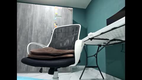 Koto Bombon online show from January 6, 2:37 am