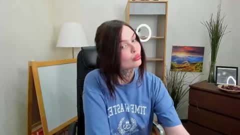 Snapshot of kotysexykitty chatting on December 13, 7:53 pm Ariel online show from December 13, 7:53 pm