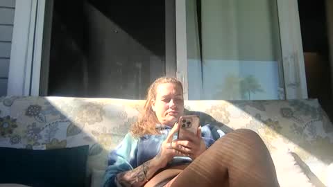 Snapshot of koyoteej chatting on March 12, 2:34 pm koyoteej online show from March 12, 2:34 pm