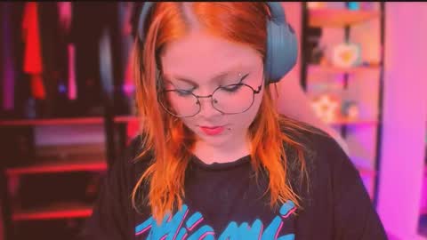 Khloe online show from March 7, 3:03 am