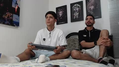 kratoswolf online show from July 9, 4:44 pm