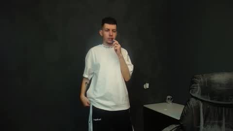 KrewVaughn online show from March 12, 10:43 am