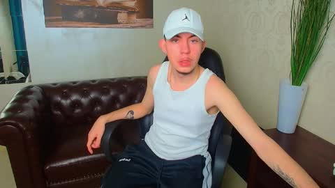 KrewVaughn online show from March 26, 7:47 am