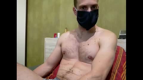 Snapshot of krikri3326 chatting on December 28, 9:40 pm cricri2633 online show from December 28, 9:40 pm